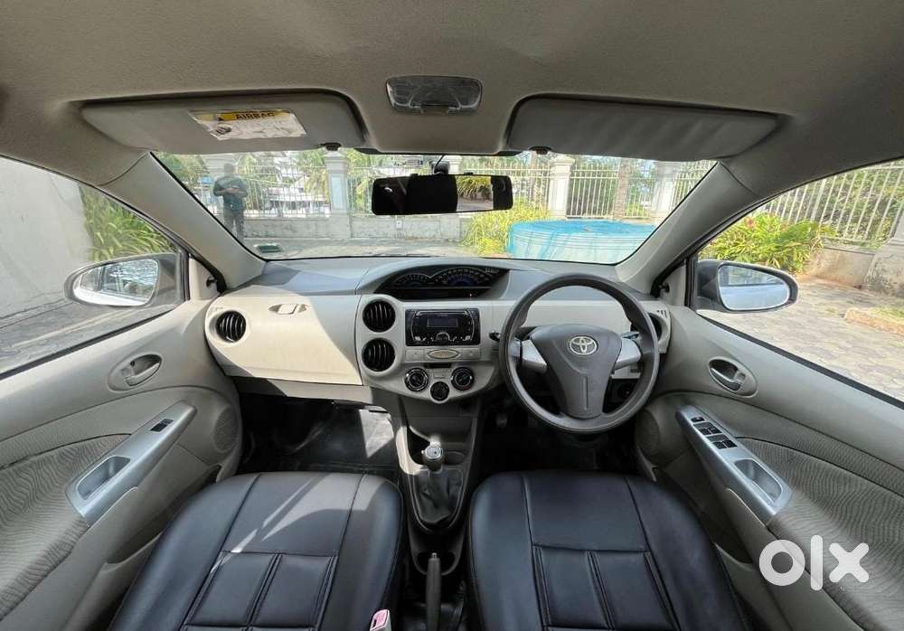 Toyota Etios Liva 2014-2016 V, 2016, Petrol