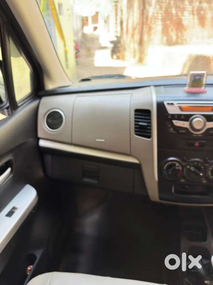 Maruti Suzuki Wagon R Vxi (october 2016) Petrol Good Condition