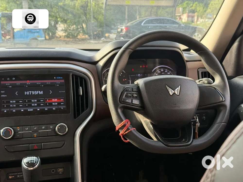 Mahindra Scorpio N Z2 Petrol Mt 7 Str, 2024, Petrol