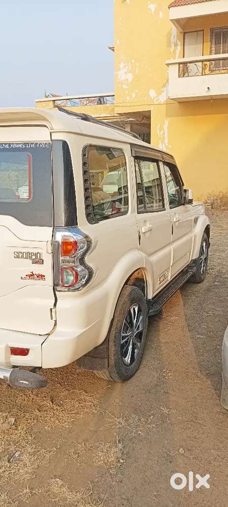 Mahindra Scorpio 2015 Diesel 125000 Km Driven