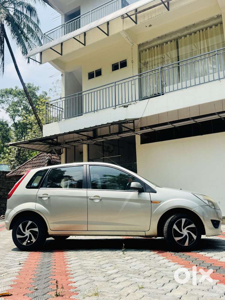 Ford Figo 2010-2012 Diesel Zxi, 2010, Diesel