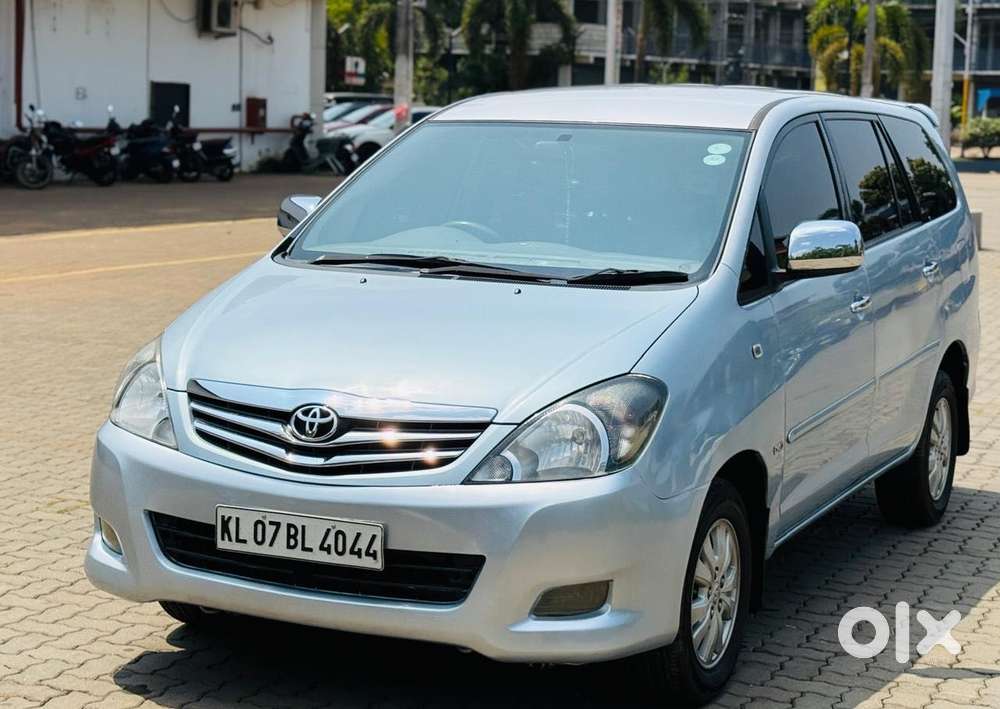 Toyota Innova 2009-2011 2.0 Vx 8 Str Bsiv, 2009, Diesel