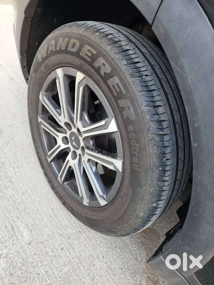 Mahindra Xuv700 2.2 Ax 7 Diesel At Str, 2023, Diesel
