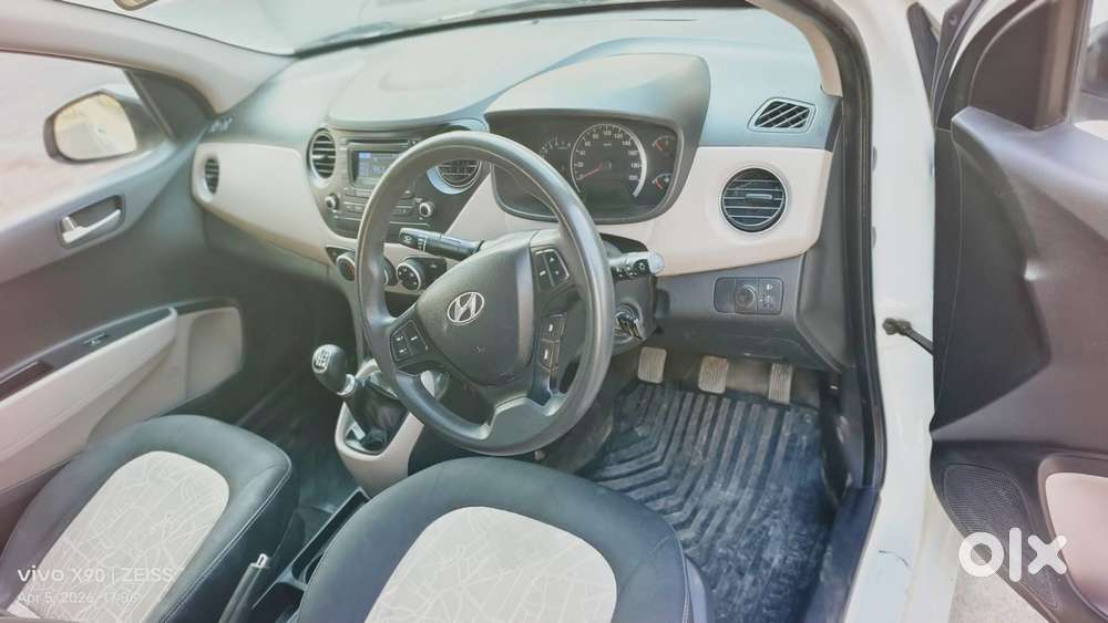 Hyundai Grand I10 Sportz Edition, 2015, Cng & Hybrids