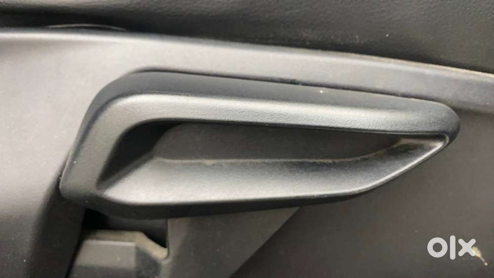 Tata Tiago 1.2 Revotron Xta, 2022, Petrol