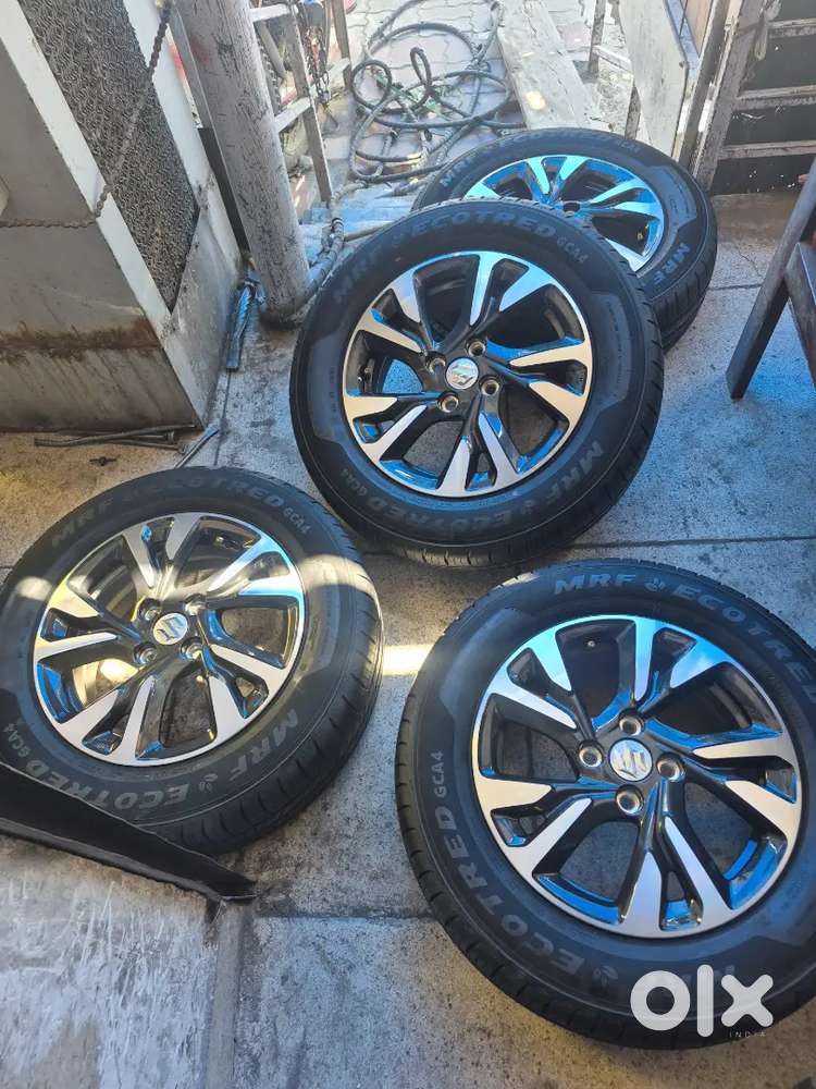 Oem original BOX PACK ALLOYS WHEELS zxi Swift & dizare combo avail