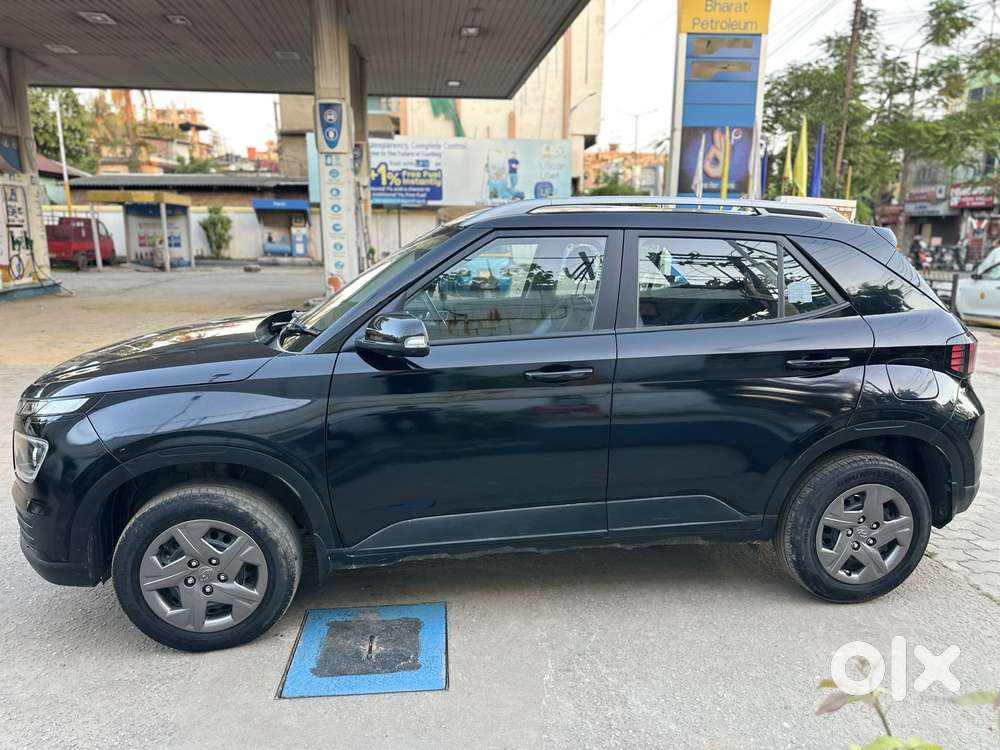 Hyundai New Venue Se, 2022, Petrol