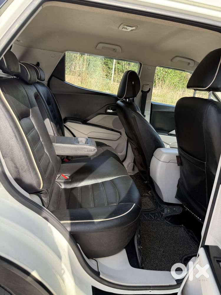 Mahindra Xuv300 W8 Diesel, 2019, Diesel