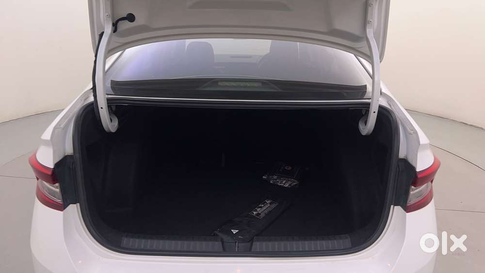 Skoda Slavia Style 1.5l Tsi Dsg, 2022, Petrol