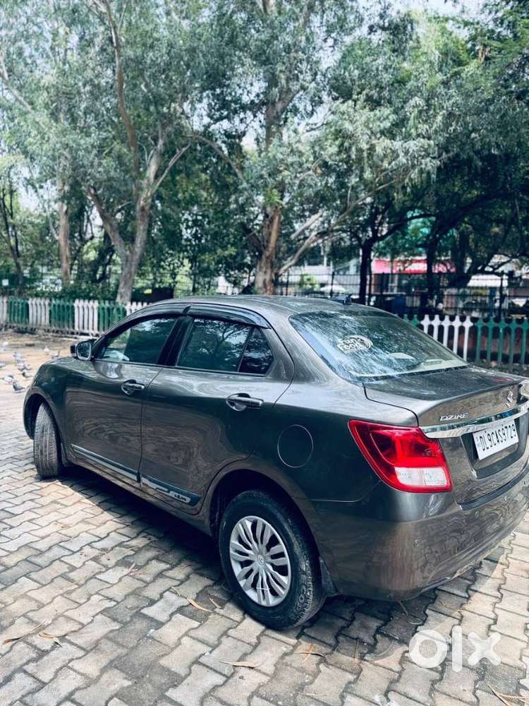 Maruti Suzuki Swift Dzire Vxi Optional, 2020, Petrol