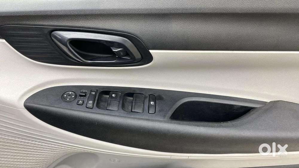 Hyundai New I20 1.2 Sportz Ivt, 2023, Petrol