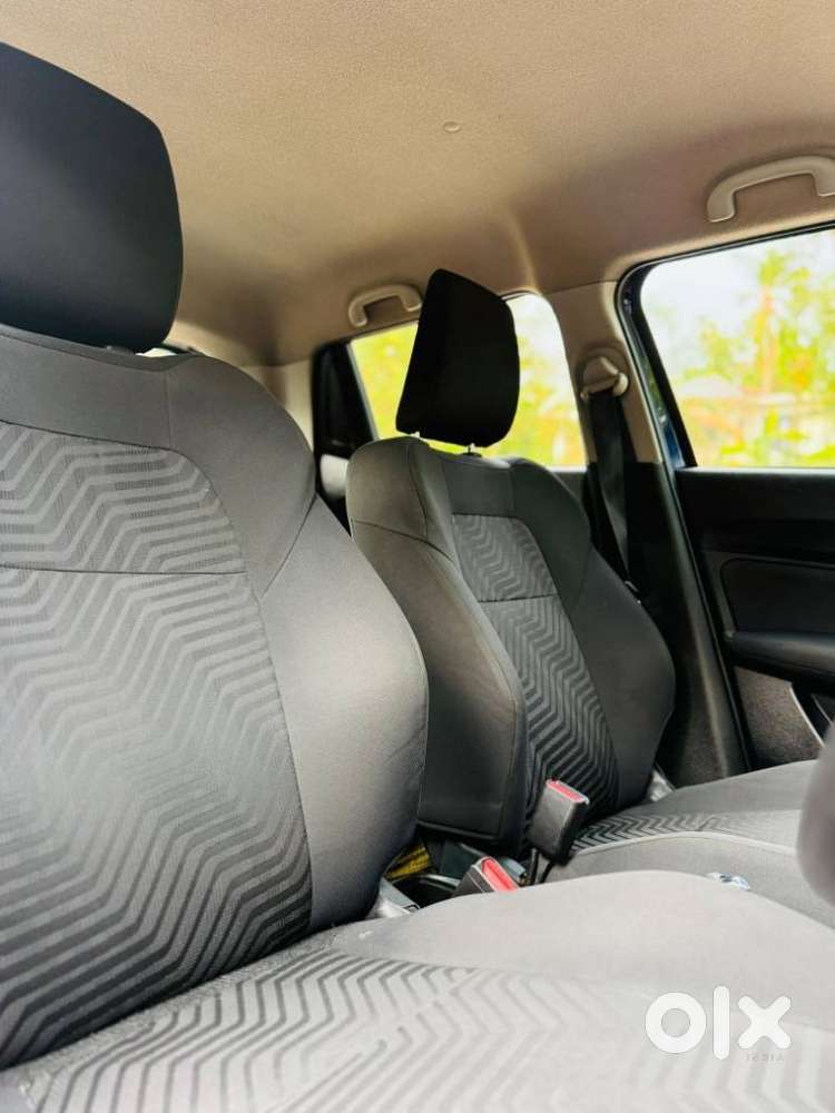 Maruti Suzuki Swift 1.2 Vxi (o), 2021, Petrol