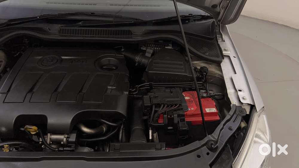 Skoda Rapid Ambition 1.6 Tdi Cr Manual Plus, 2014, Diesel