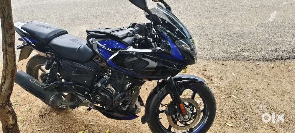 Bajaj Avenger Street 2026