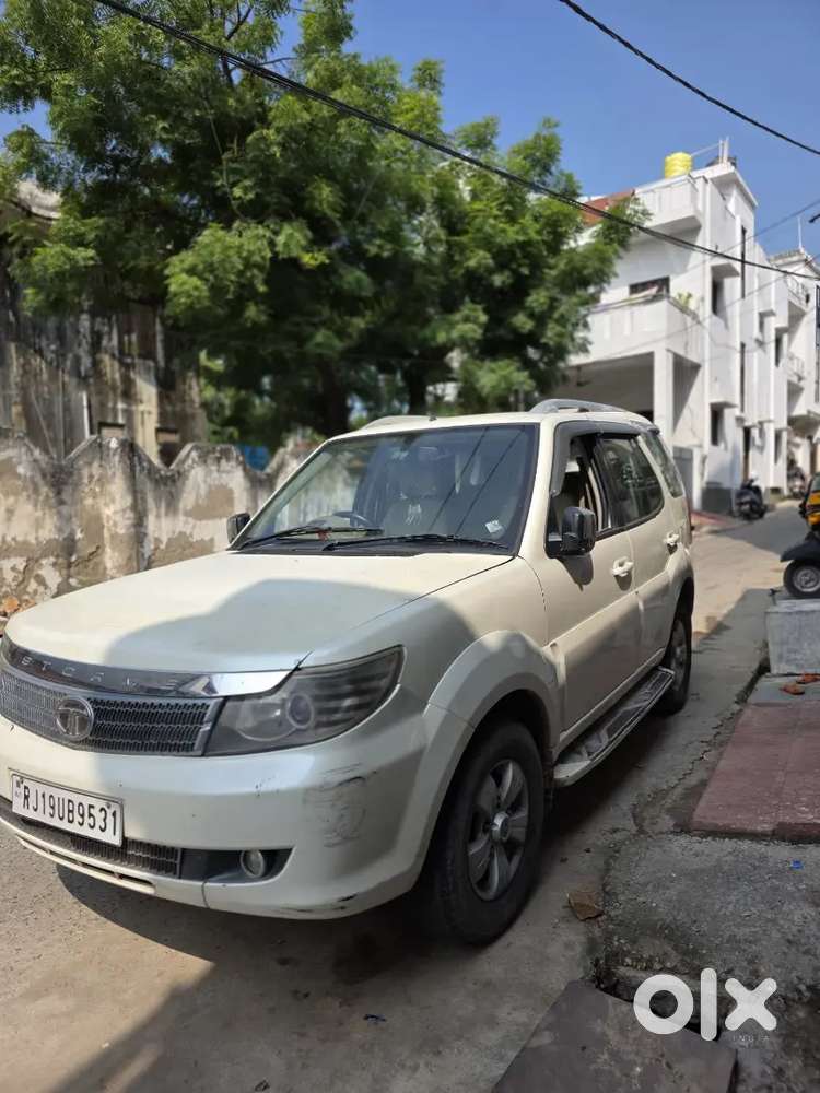 Tata Safari Storme 2014