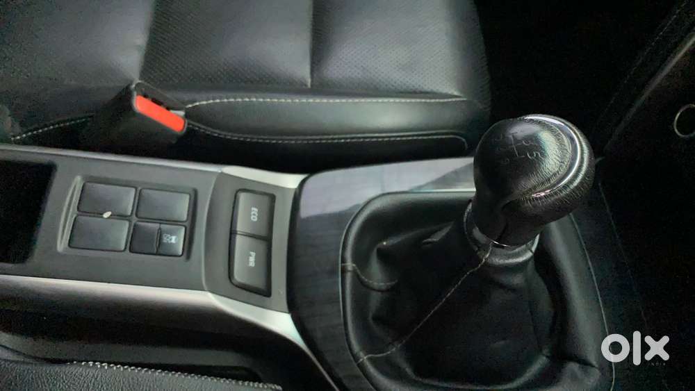 Toyota Fortuner [2021-ongoing] 2.7 2wd Petrol Mt, 2024, Petrol