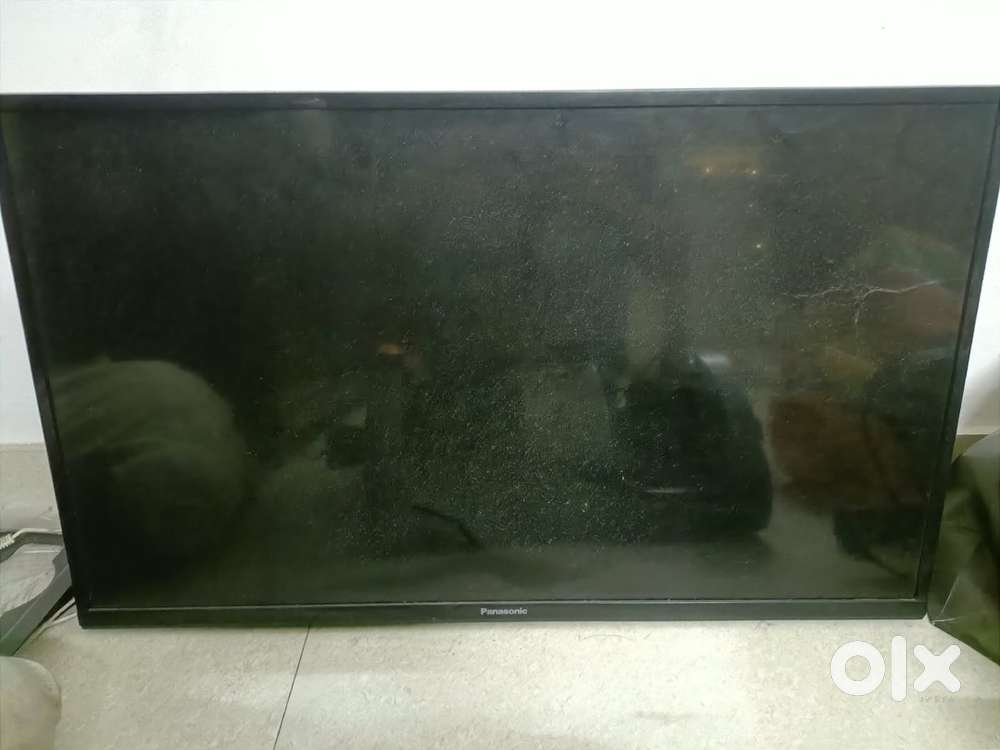 SAMSUNG PANASONIC TV