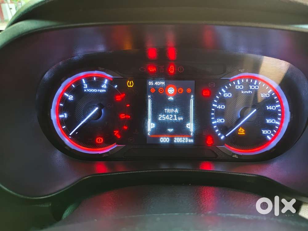 Mahindra Thar Lx Hard Top Diesel Mt 4wd, 2022, Diesel