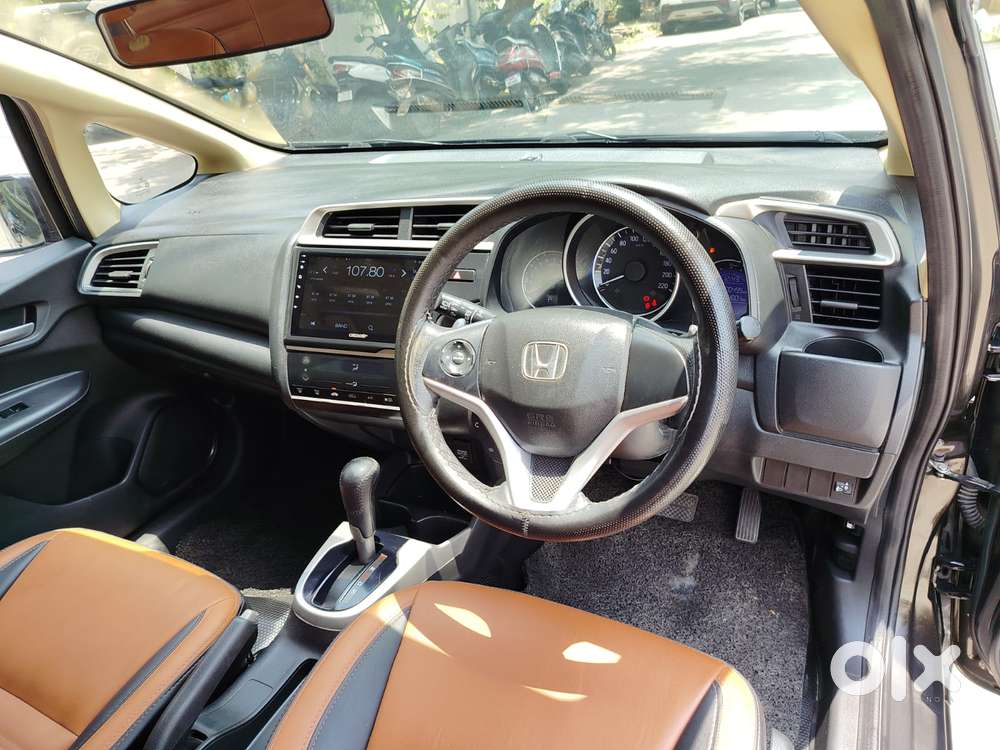 Honda Jazz V Automatic, 2016, Petrol