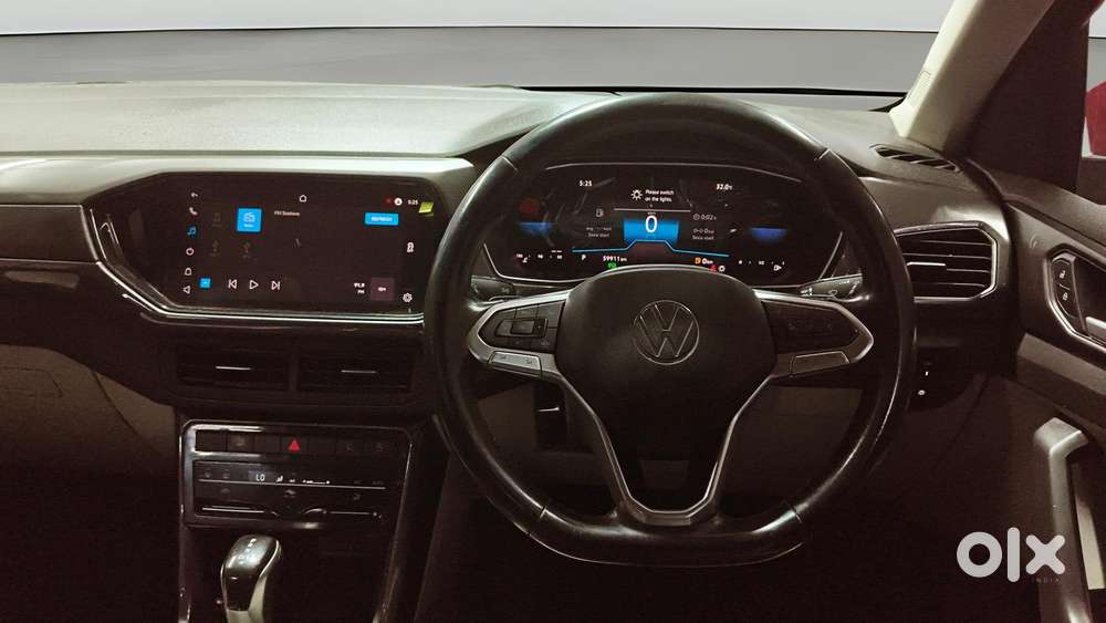 Volkswagen Taigun 1.0 Tsi Topline At, 2022, Petrol