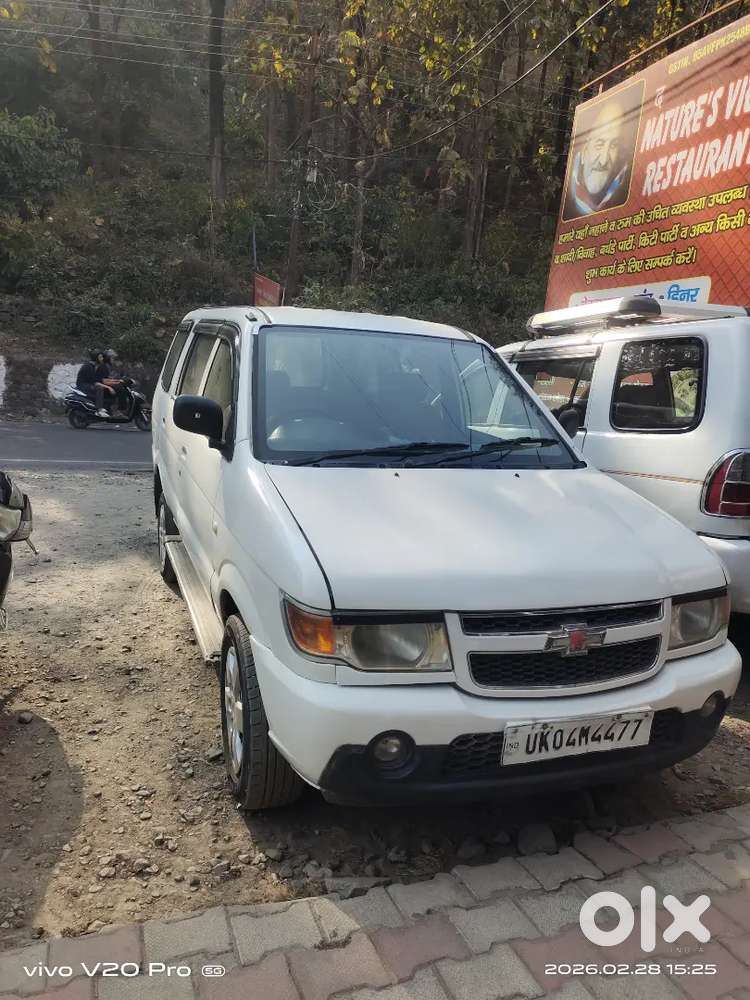 Chevrolet Tavera 2012 Diesel 160000 Km Driven