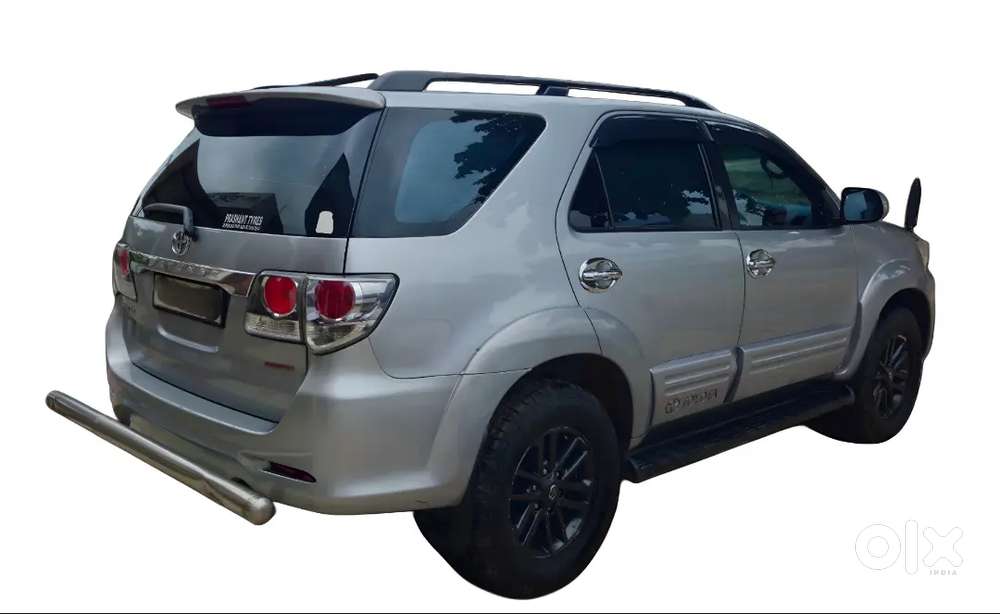 Toyota Fortuner 2015