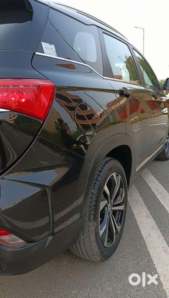 Mg Hector Plus Savvy Pro 1.5 Turbo Petrol Cvt 7 Str Dual Tone, 2025,..