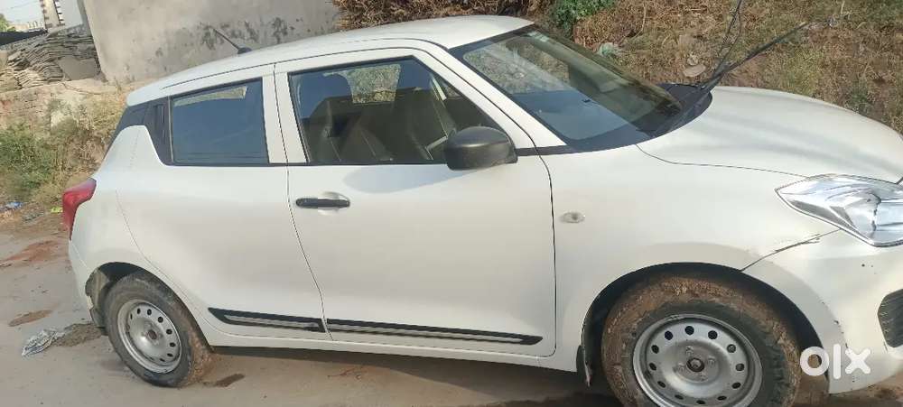 Maruti Suzuki Swift 2023 Petrol 47000 Km Driven