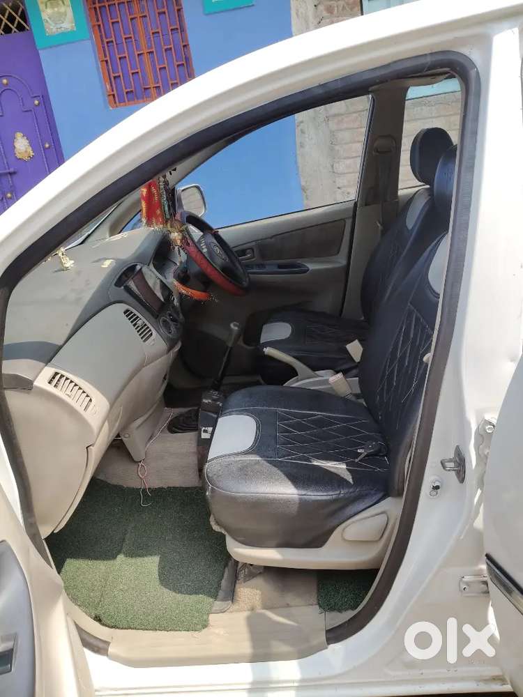 Toyota Innova 2011 Diesel   Validity 2031 Tk