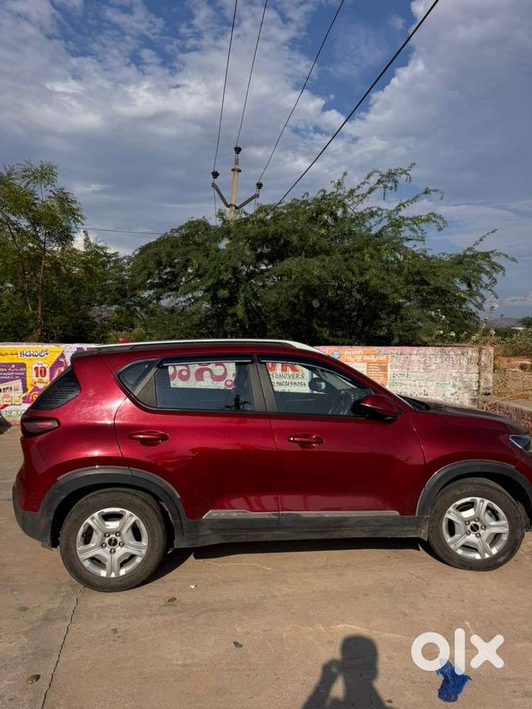 Kia Sonet 2023 Petrol 35000 Km Driven