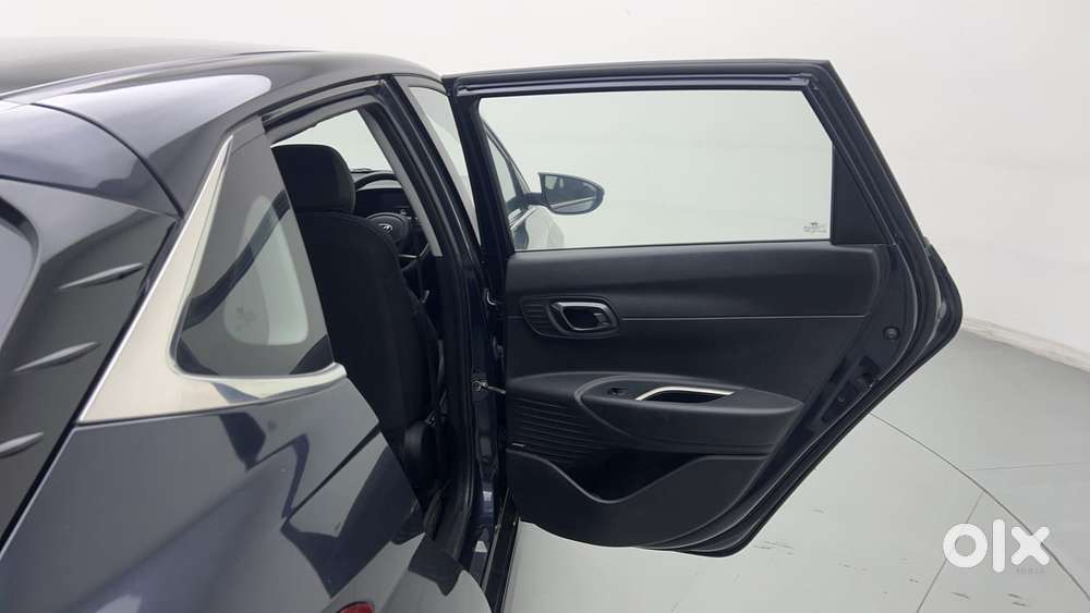 Hyundai New I20 1.2 Asta (o) Mt, 2023, Petrol