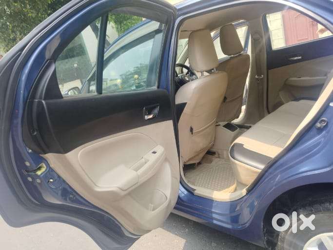 Maruti Suzuki Dzire 1.2 Vxi Amt, 2017, Petrol