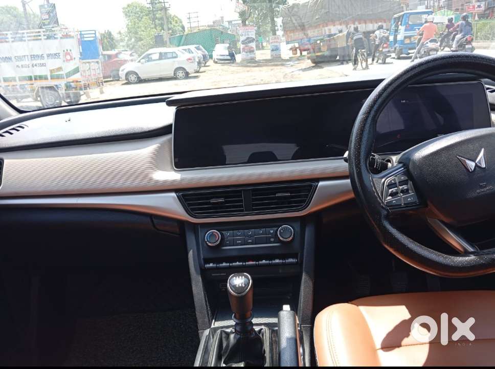 Mahindra Xuv700 2.2 Ax 5 Diesel Mt Str, 2022, Diesel
