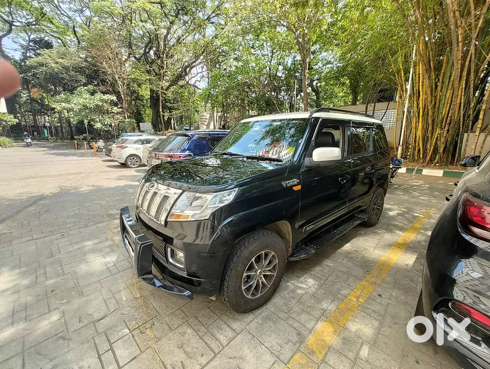 Mahindra Tuv 300