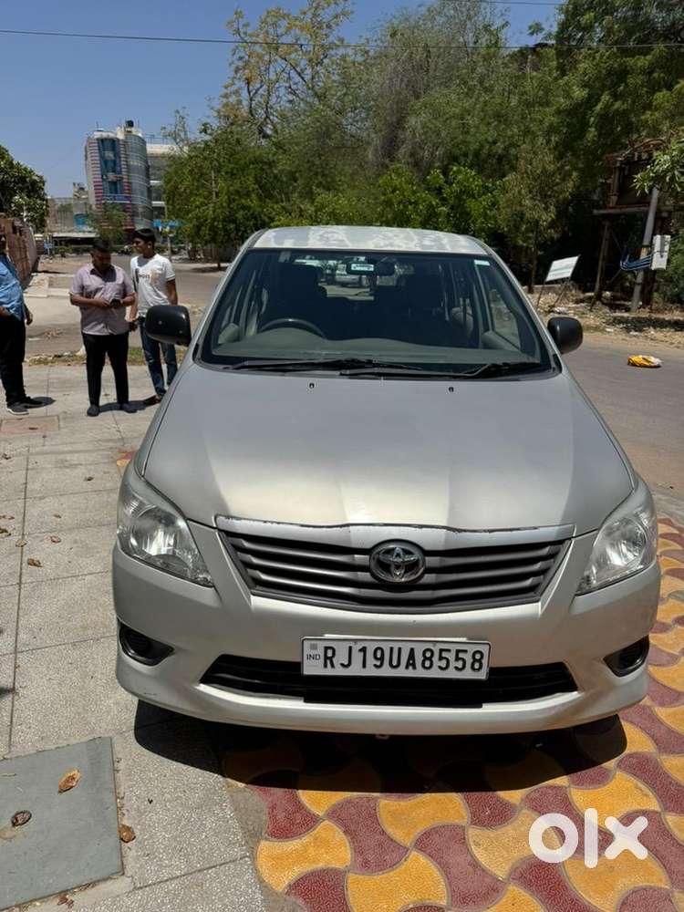 Toyota Innova 2012 Diesel Showroom Condition