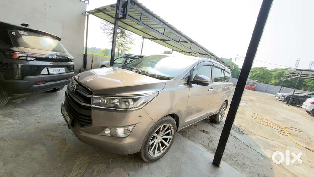 Toyota Innova Crysta 2019