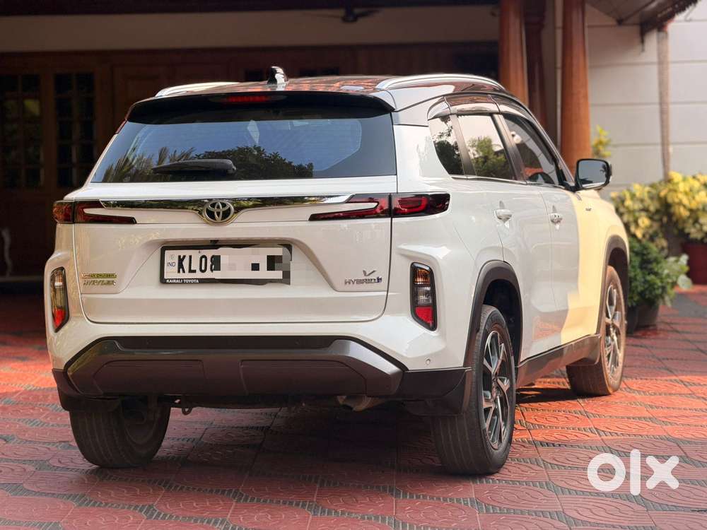 Toyota Urban Cruiser Hyryder 1.5 V Hybrid, 2023, Petrol