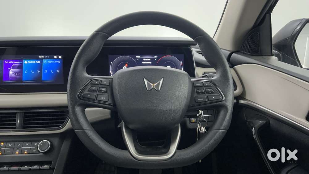 Mahindra Xuv700 2.2 Ax 5 Diesel At 7 Str, 2024, Diesel