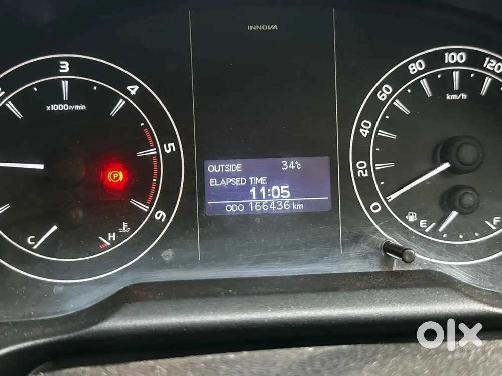 Toyota Innova Crysta 2018 Diesel 165000 Km Driven