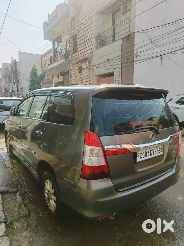 Good Condition Car  Tap Modal Innova 2014