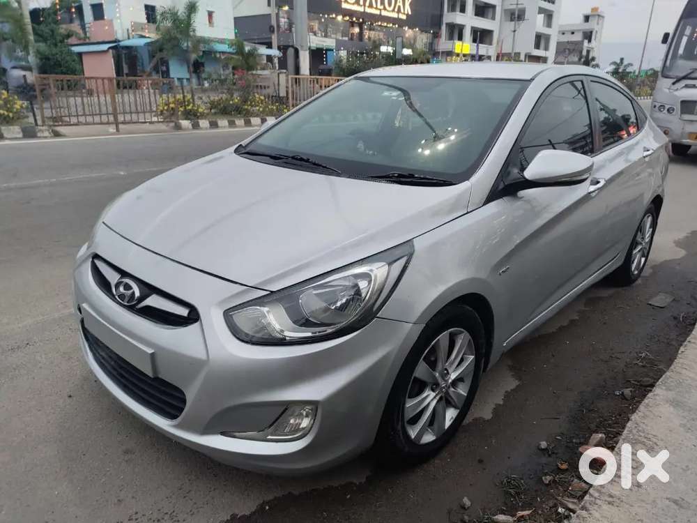Hyundai Verna Sx Crdi 2011