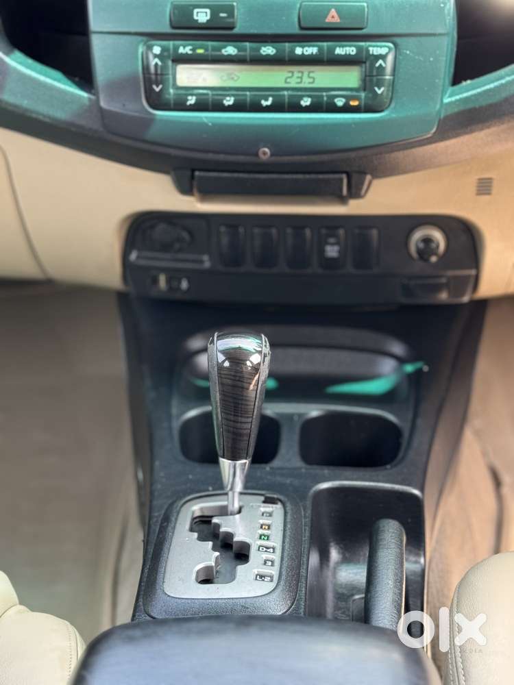 Toyota Fortuner 3.0 4x2 Automatic, 2015, Diesel