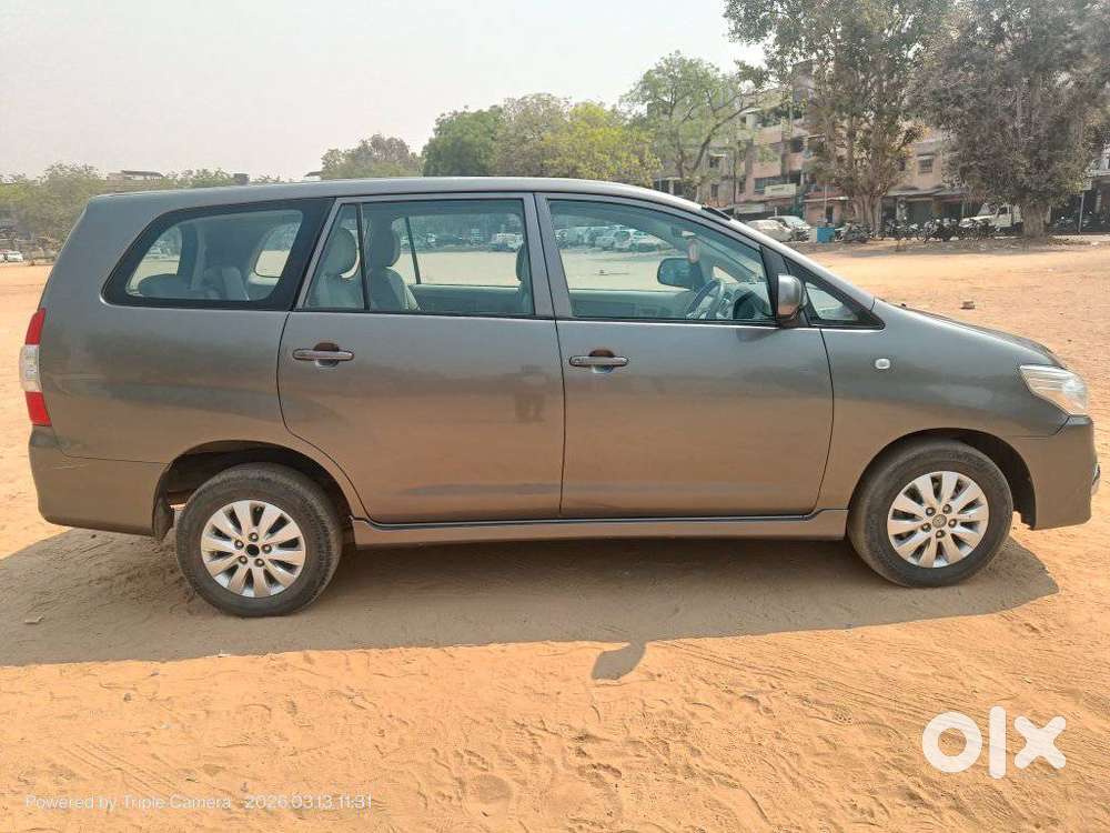 Toyota Innova 2.5 Gx 7 Str Bs-iii, 2013, Diesel