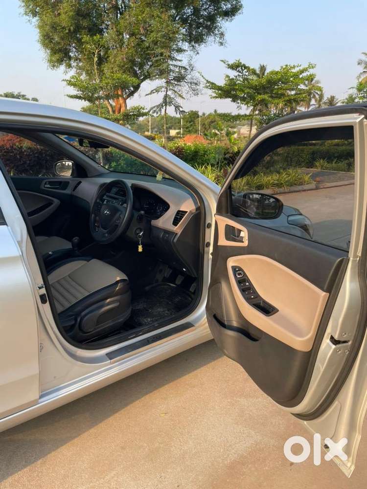 Hyundai Petrol Manual 2017