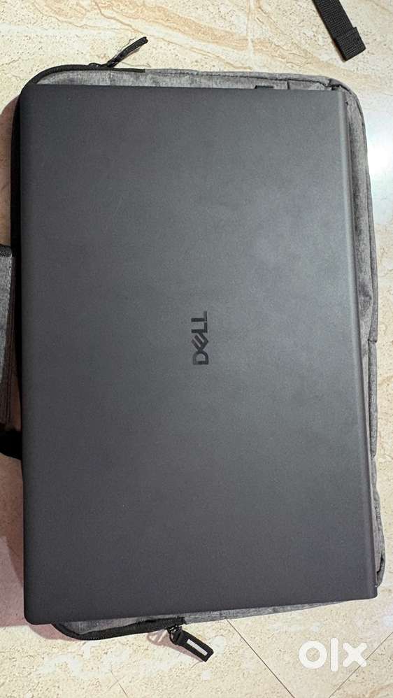 Dell 15 / Intel Core Ultra 5 / Intel Graphics