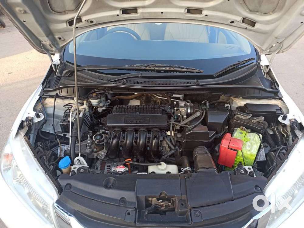 Honda City V At Sunroof I-vtec, 2016, Petrol