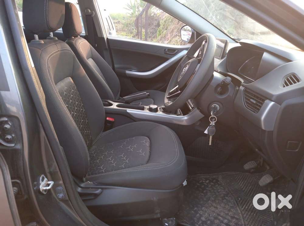 Tata Nexon 1.5 Revotorq Xz, 2022, Petrol