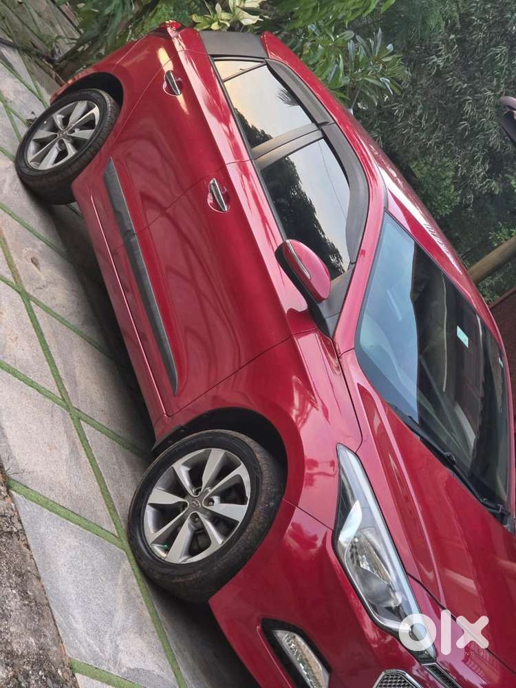 Hyundai Elite I20 Asta Diesel 2015 December Single Owner Company Ser