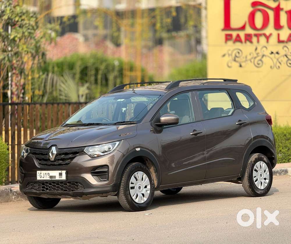 Renault Triber Rxl, 2022, Petrol