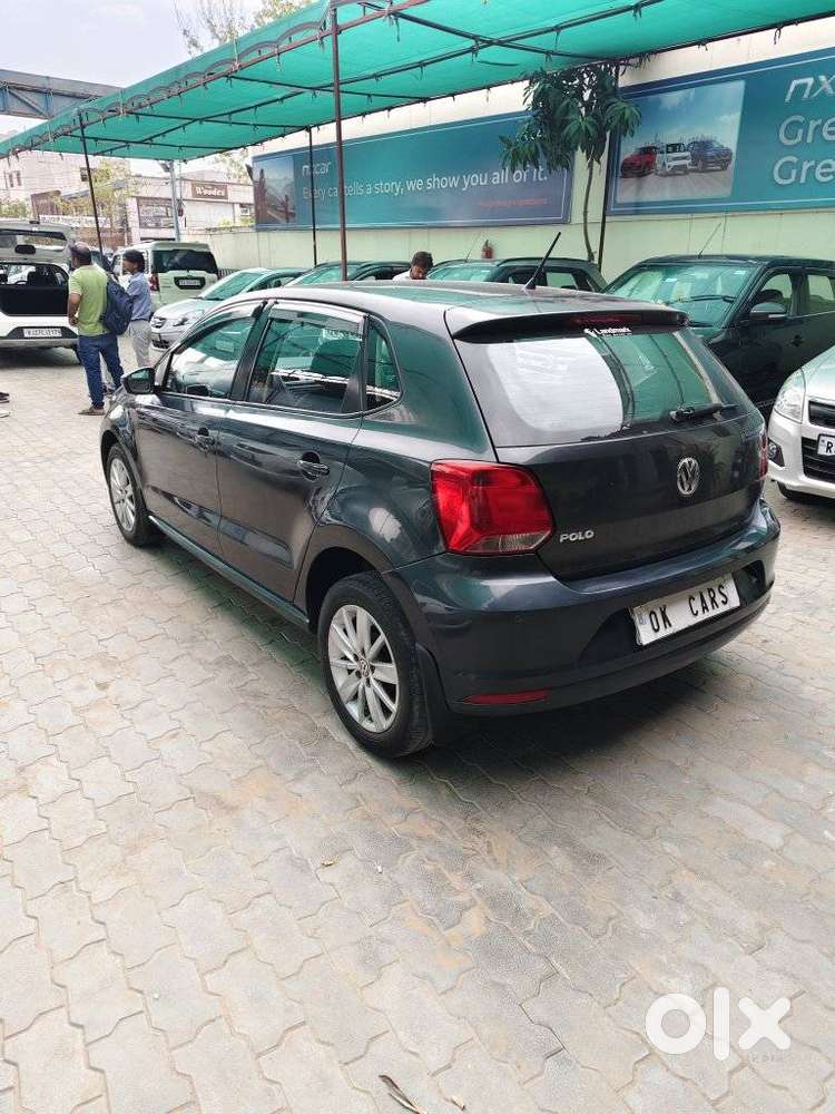 Volkswagen Polo Petrol Highline 1.2l, 2015, Petrol